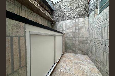 Casa à venda com 50m², 2 quartos e sem vaga