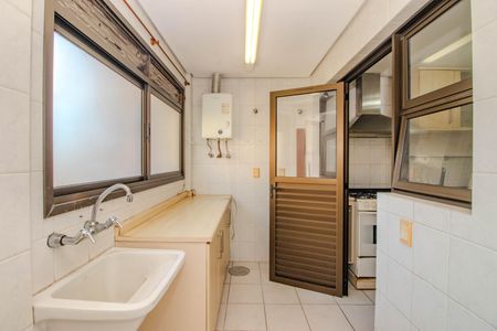 Apartamento para alugar com 126m², 2 quartos e 2 vagas Apartamento para alugar com 126m², 2 quartos e 2 vagasCozinha e Área de Serviço