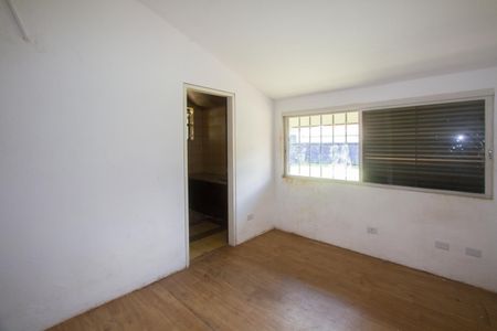 Casa à venda com 1000m², 4 quartos e 3 vagas Casa à venda com 1000m², 4 quartos e 3 vagasSuite 2