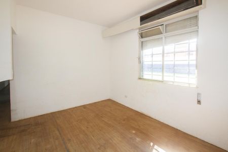 Casa à venda com 1000m², 4 quartos e 3 vagas Casa à venda com 1000m², 4 quartos e 3 vagasQuarto 2