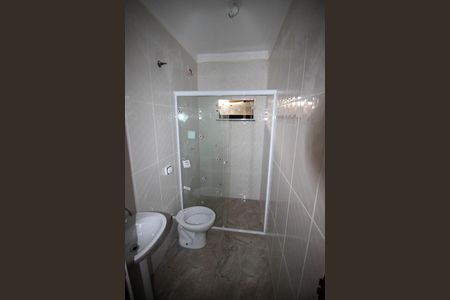 Casa de condomínio para alugar com 54m², 2 quartos e 1 vaga Casa de condomínio para alugar com 54m², 2 quartos e 1 vagaBanheiro