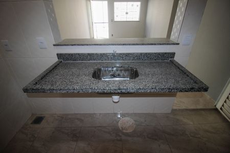 Casa de condomínio para alugar com 54m², 2 quartos e 1 vaga Casa de condomínio para alugar com 54m², 2 quartos e 1 vagaCozinha