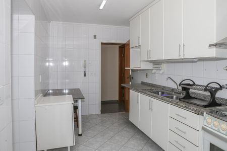 Apartamento para alugar com 120m², 3 quartos e 2 vagas Apartamento para alugar com 120m², 3 quartos e 2 vagasCozinha