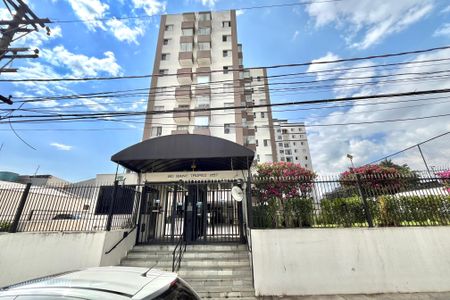 Apartamento à venda com 56m², 2 quartos e 1 vaga Apartamento à venda com 56m², 2 quartos e 1 vagaFachada