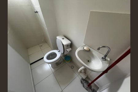 Apartamento para alugar com 43m², 2 quartos e sem vagaBanheiro