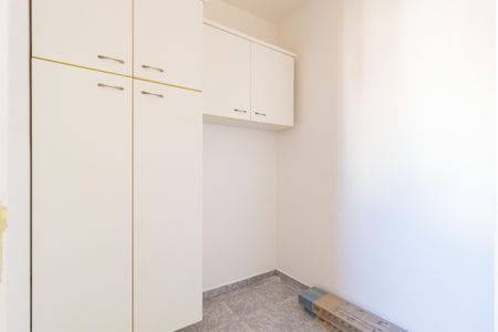 Apartamento para alugar com 96m², 3 quartos e 2 vagas Apartamento para alugar com 96m², 3 quartos e 2 vagasQuarto - Área de Serviço