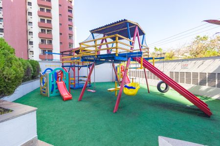 Apartamento para alugar com 96m², 3 quartos e 2 vagas Apartamento para alugar com 96m², 3 quartos e 2 vagasPlayground
