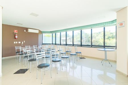 Apartamento para alugar com 96m², 3 quartos e 2 vagas Apartamento para alugar com 96m², 3 quartos e 2 vagasÁrea comum - Salão de festas