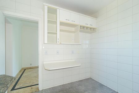 Apartamento para alugar com 96m², 3 quartos e 2 vagas Apartamento para alugar com 96m², 3 quartos e 2 vagasCozinha