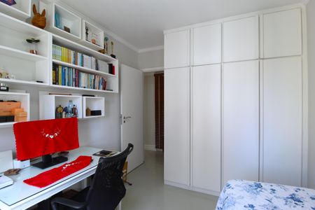 Apartamento à venda com 108m², 3 quartos e 3 vagasQuarto 1