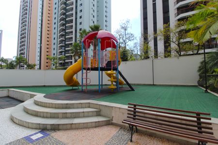 Apartamento à venda com 108m², 3 quartos e 3 vagasÁrea Comum - Playground