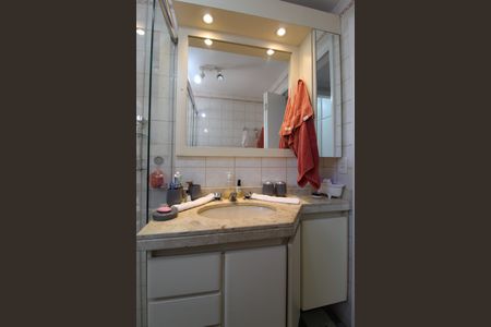 Apartamento à venda com 108m², 3 quartos e 3 vagasBanheiro Social