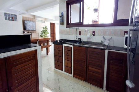 Casa para alugar com 300m², 3 quartos e 3 vagas Casa para alugar com 300m², 3 quartos e 3 vagasÁrea comum