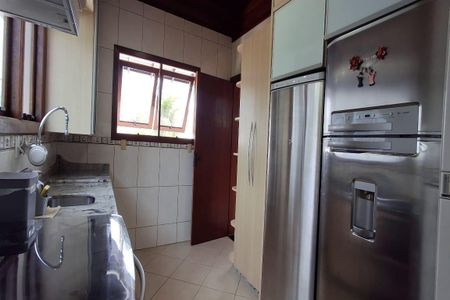 Casa para alugar com 300m², 3 quartos e 3 vagas Casa para alugar com 300m², 3 quartos e 3 vagasCozinha