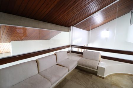 Casa para alugar com 550m², 4 quartos e 9 vagasSala 4