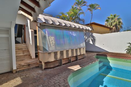 Casa para alugar com 550m², 4 quartos e 9 vagasPiscina