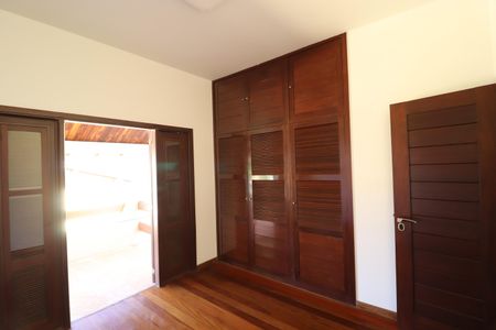 Casa para alugar com 550m², 4 quartos e 9 vagasQuarto 1