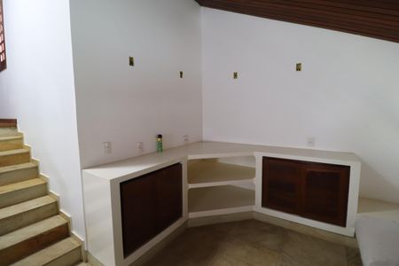 Casa para alugar com 550m², 4 quartos e 9 vagasSala 4
