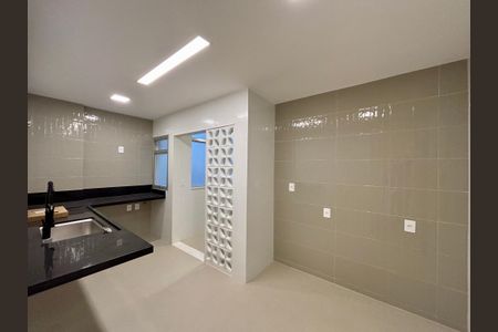 Apartamento à venda com 150m², 3 quartos e 2 vagasCozinha