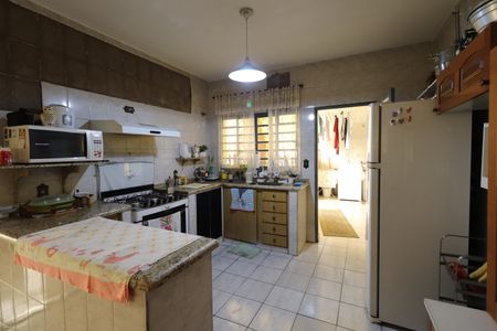 Casa à venda com 450m², 7 quartos e 3 vagasCozinha