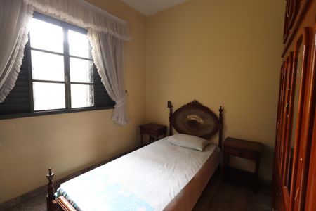 Casa à venda com 450m², 7 quartos e 3 vagasQuarto 8