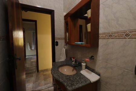 Casa à venda com 450m², 7 quartos e 3 vagasBanheiro 2