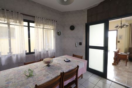 Casa à venda com 450m², 7 quartos e 3 vagasCopa