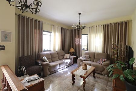 Casa à venda com 450m², 7 quartos e 3 vagasQuarto 3