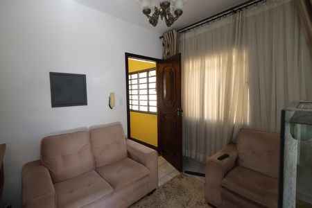 Casa à venda com 450m², 7 quartos e 3 vagasQuarto 4