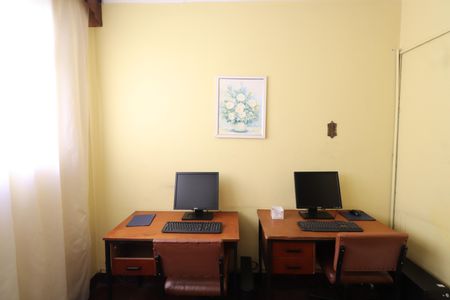 Casa à venda com 450m², 7 quartos e 3 vagasQuarto 6