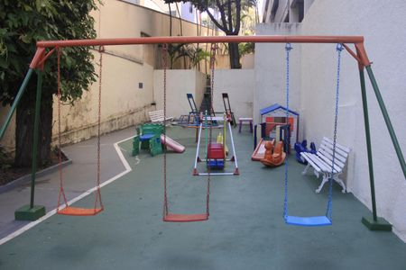 Apartamento à venda com 60m², 3 quartos e 1 vagaÁrea comum - Playground