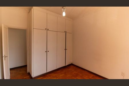 Casa à venda com 403m², 7 quartos e 2 vagas Casa à venda com 403m², 7 quartos e 2 vagasQuarto 2