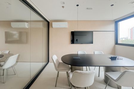 Studio à venda com 32m², 1 quarto e sem vaga Studio à venda com 32m², 1 quarto e sem vagaÁrea comum - Sala de Reunião