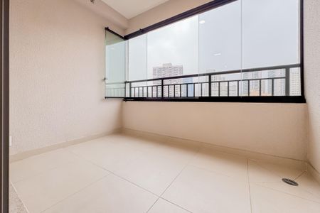 Studio à venda com 32m², 1 quarto e sem vaga Studio à venda com 32m², 1 quarto e sem vagaVaranda