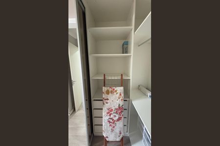 Apartamento à venda com 50m², 2 quartos e 1 vaga Apartamento à venda com 50m², 2 quartos e 1 vagaQuarto 1 Closet