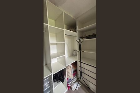 Apartamento à venda com 50m², 2 quartos e 1 vaga Apartamento à venda com 50m², 2 quartos e 1 vagaQuarto 1 Closet