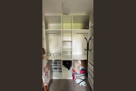 Apartamento à venda com 50m², 2 quartos e 1 vaga Apartamento à venda com 50m², 2 quartos e 1 vagaQuarto 1 Closet