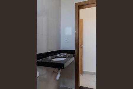 Apartamento à venda com 60m², 2 quartos e 2 vagas Apartamento à venda com 60m², 2 quartos e 2 vagasBanheiro da Suíte