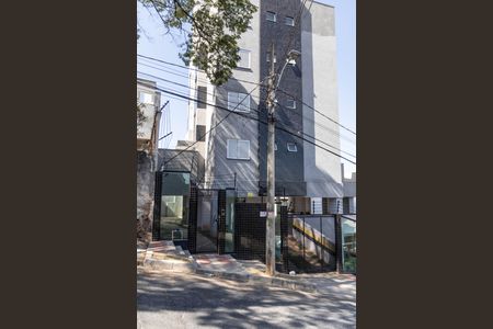 Apartamento à venda com 60m², 2 quartos e 2 vagas Apartamento à venda com 60m², 2 quartos e 2 vagasFachada