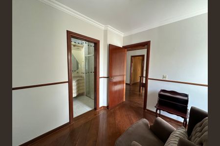 Casa de condomínio para alugar com 400m², 4 quartos e 4 vagas Casa de condomínio para alugar com 400m², 4 quartos e 4 vagasSuíte 4