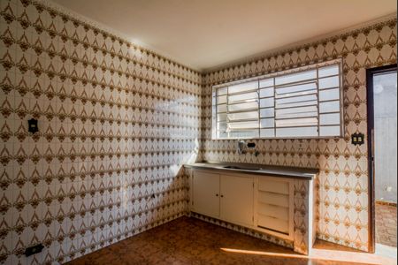 Casa à venda com 260m², 2 quartos e 2 vagas Casa à venda com 260m², 2 quartos e 2 vagasCozinha