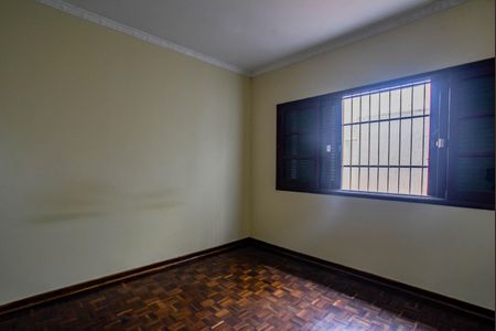 Casa à venda com 260m², 2 quartos e 2 vagas Casa à venda com 260m², 2 quartos e 2 vagasQuarto 2