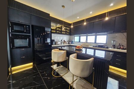 Casa à venda com 241m², 2 quartos e 3 vagas Casa à venda com 241m², 2 quartos e 3 vagasCozinha