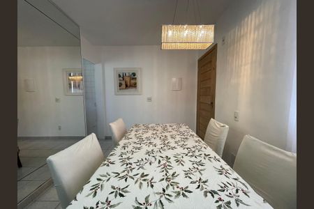 Apartamento à venda com 50m², 2 quartos e 1 vaga Apartamento à venda com 50m², 2 quartos e 1 vagaSala