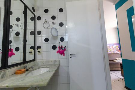 Apartamento à venda com 50m², 2 quartos e 1 vaga Apartamento à venda com 50m², 2 quartos e 1 vagaBanheiro