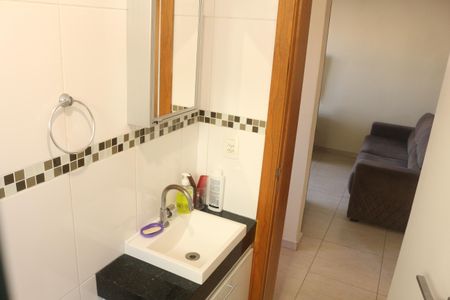 Apartamento à venda com 81m², 2 quartos e 1 vagaBanheiro Social