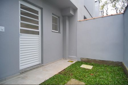 Casa de condomínio à venda com 67m², 2 quartos e 1 vagaQuintal