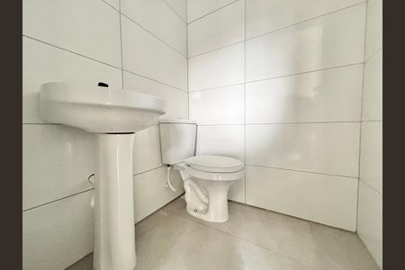 Casa à venda com 67m², 2 quartos e 1 vaga Casa à venda com 67m², 2 quartos e 1 vagaLavabo