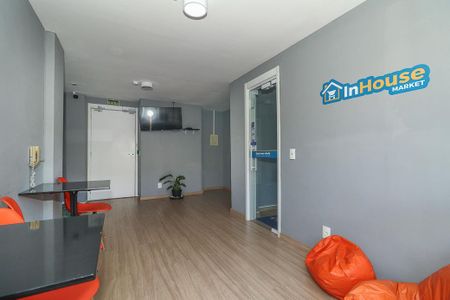 Apartamento à venda com 71m², 3 quartos e 2 vagasMercadinho