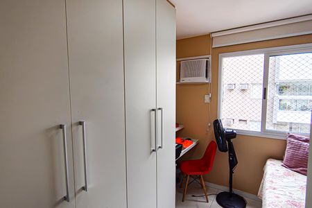 Quarto 1 de apartamento para alugar com 3 quartos, 125m² em Taquara, Rio de Janeiro
